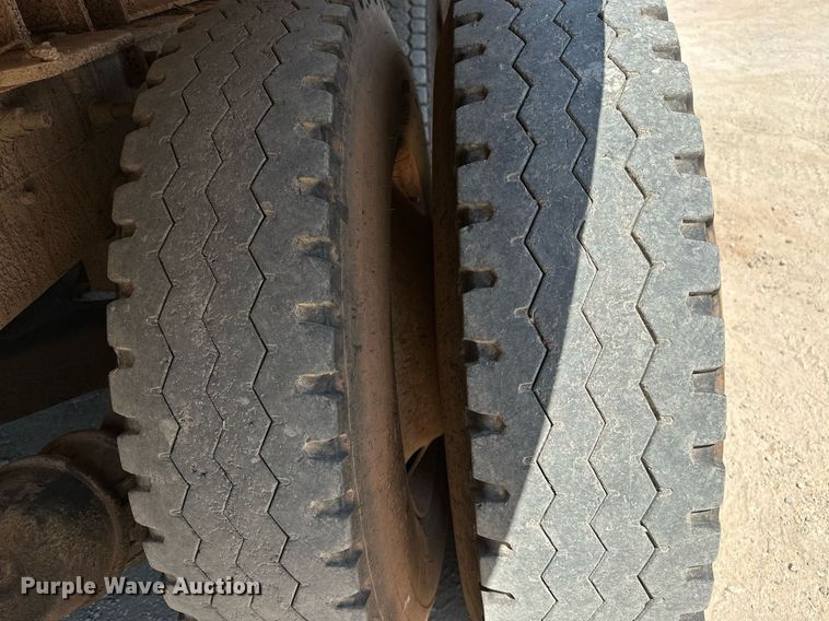 image for item OC9195 2003 Mack CV713 Granite dump truck