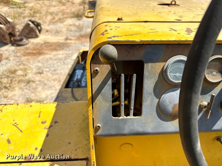 image for item OC9196 Hyster C530A pneumatic roller