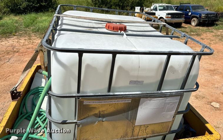 image for item OC9196 Hyster C530A pneumatic roller