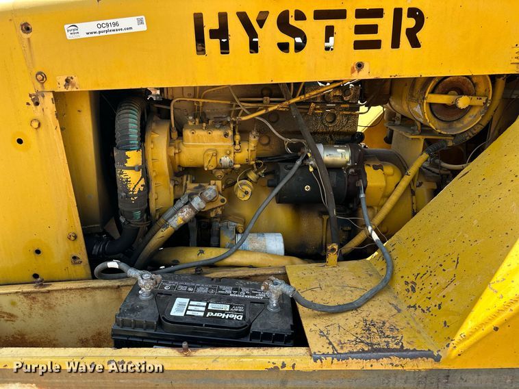 image for item OC9196 Hyster C530A pneumatic roller