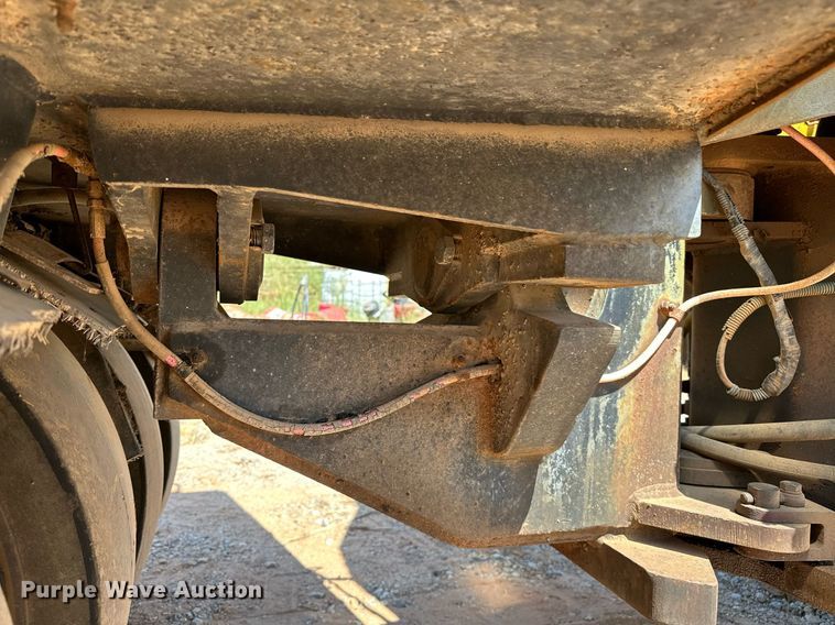 image for item OC9196 Hyster C530A pneumatic roller