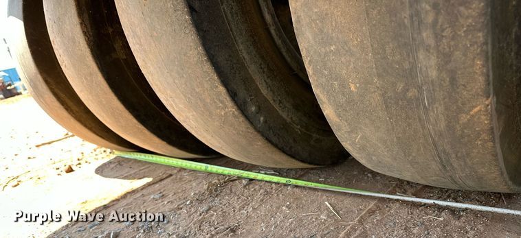 image for item OC9196 Hyster C530A pneumatic roller