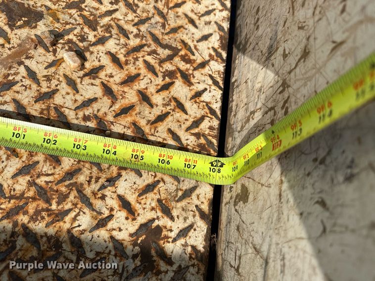 image for item OC9198 1995 Ford F450 Super Duty utility / service truck