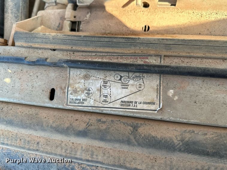 image for item OC9198 1995 Ford F450 Super Duty utility / service truck