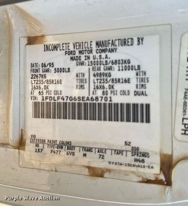 image for item OC9198 1995 Ford F450 Super Duty utility / service truck