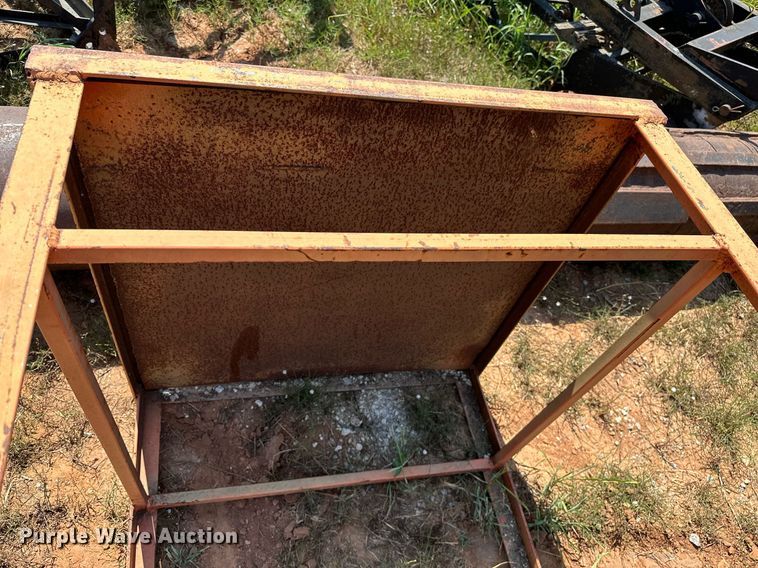 image for item OC9201 Welder cage 