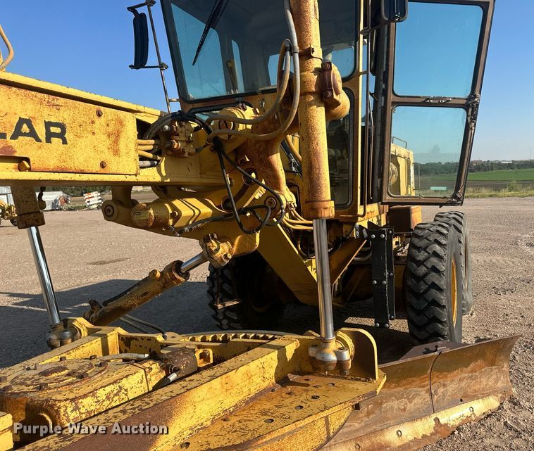 image for item OC9364 1985 Caterpillar 140G  motor grader