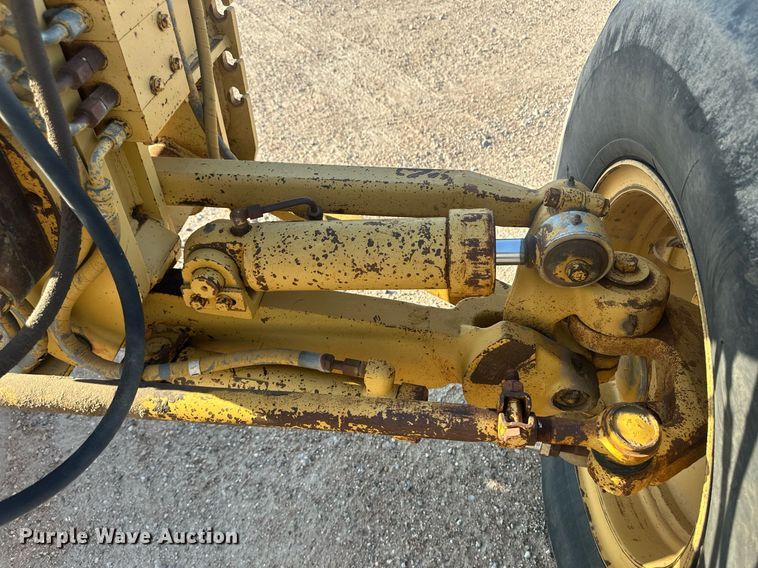 image for item OC9364 1985 Caterpillar 140G  motor grader