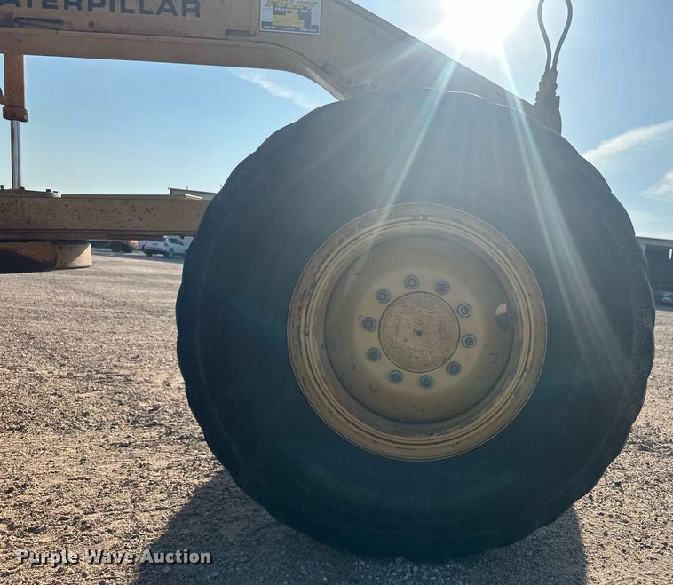 image for item OC9364 1985 Caterpillar 140G  motor grader