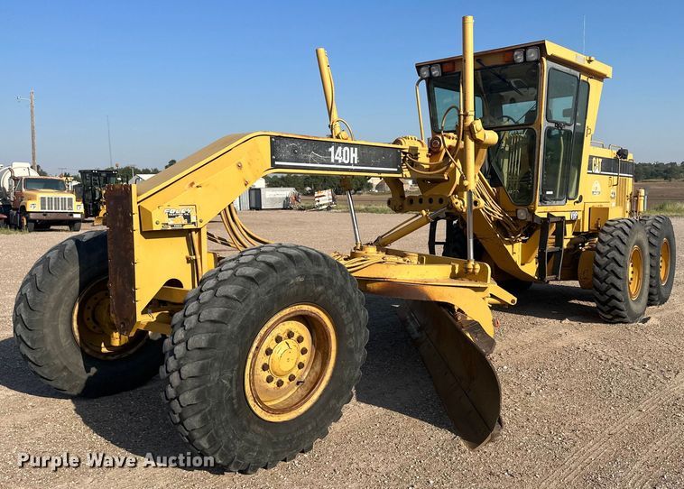 image for item OC9365 1997 Caterpillar 140H VHP  motor grader