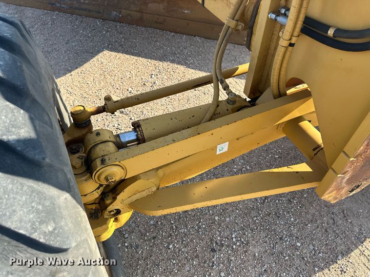 image for item OC9365 1997 Caterpillar 140H VHP  motor grader