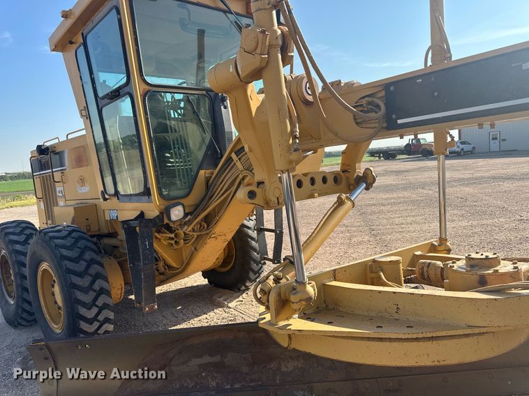 image for item OC9365 1997 Caterpillar 140H VHP  motor grader