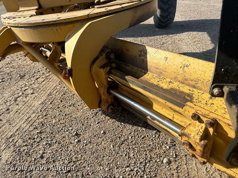 image for item OC9365 1997 Caterpillar 140H VHP  motor grader