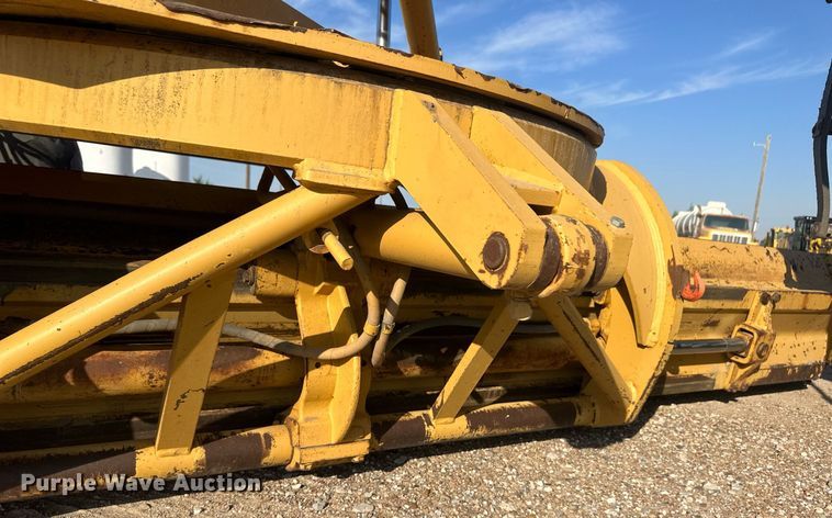 image for item OC9365 1997 Caterpillar 140H VHP  motor grader