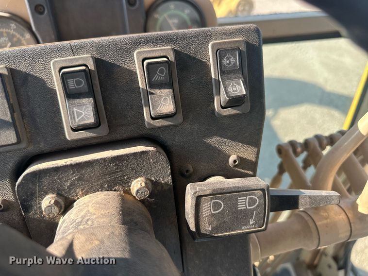 image for item OC9365 1997 Caterpillar 140H VHP  motor grader