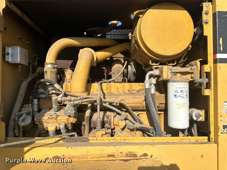 image for item OC9365 1997 Caterpillar 140H VHP  motor grader