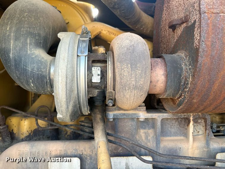 image for item OC9365 1997 Caterpillar 140H VHP  motor grader