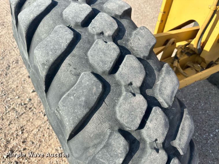 image for item OC9365 1997 Caterpillar 140H VHP  motor grader