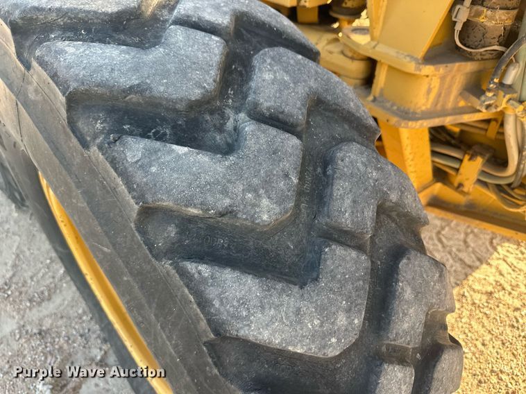 image for item OC9365 1997 Caterpillar 140H VHP  motor grader