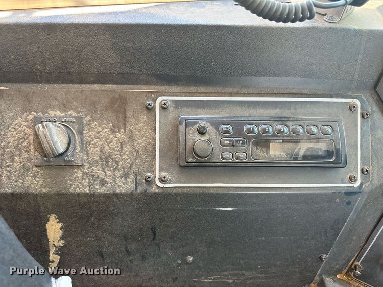 image for item OC9426 1999 Blue Bird  school bus