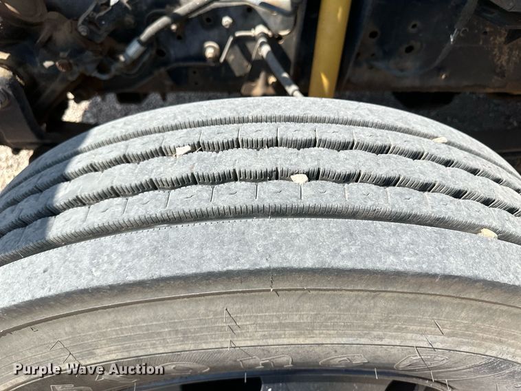 image for item OC9426 1999 Blue Bird  school bus