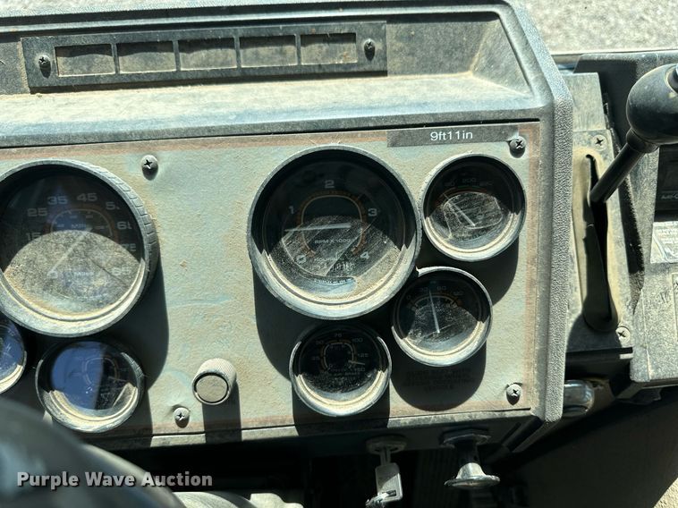 image for item OC9428 1998 Blue Bird  school bus