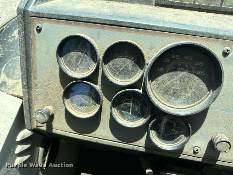 image for item OC9428 1998 Blue Bird  school bus