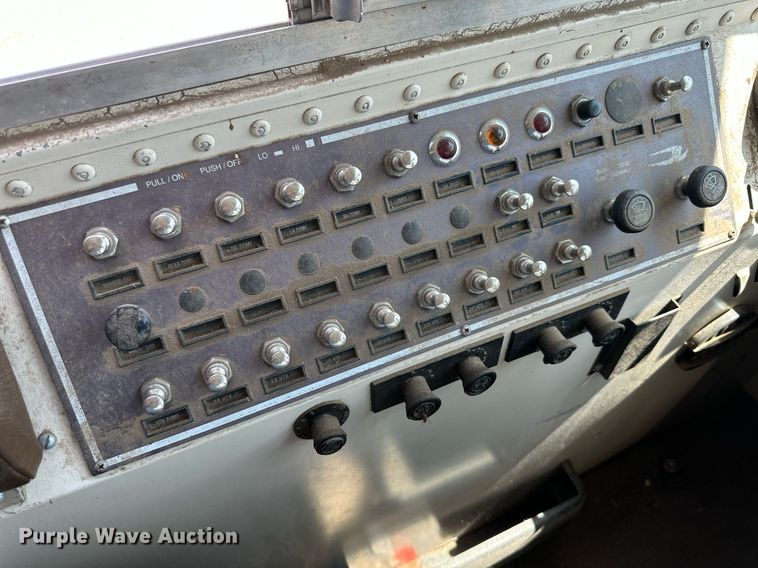 image for item OC9428 1998 Blue Bird  school bus