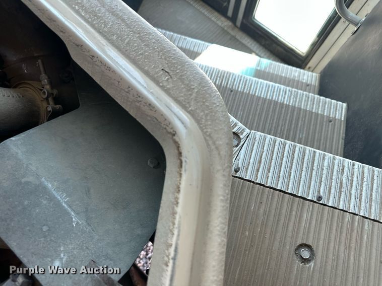 image for item OC9428 1998 Blue Bird  school bus