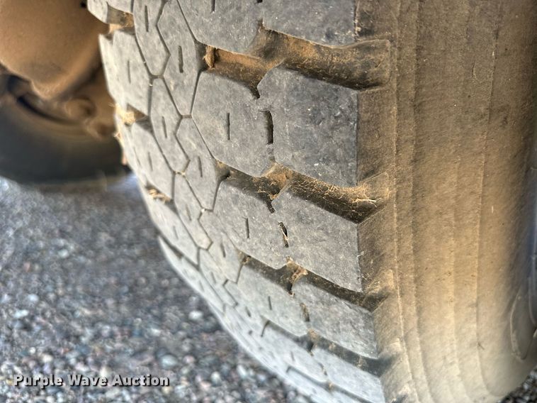 image for item OC9428 1998 Blue Bird  school bus