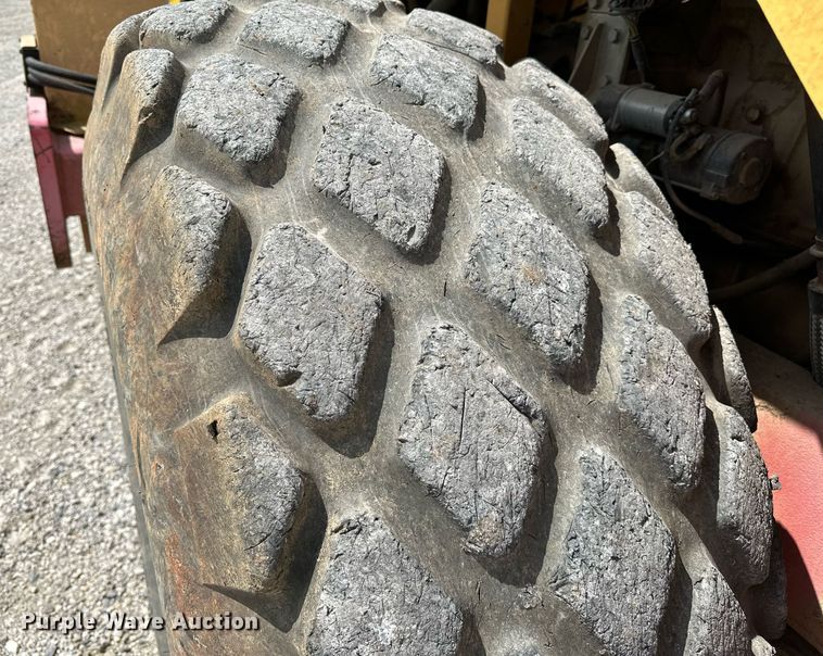 image for item OG9162 1996 Dynapac  CA251 single drum roller