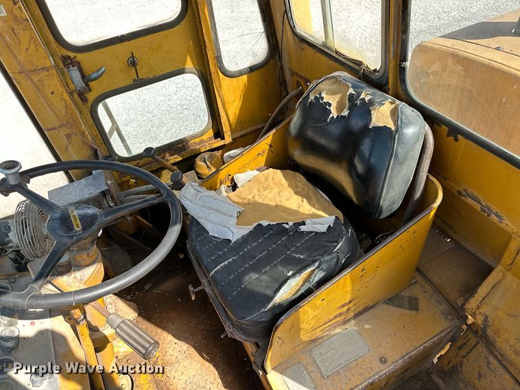 image for item OG9163 1972 Caterpillar  966C wheel loader