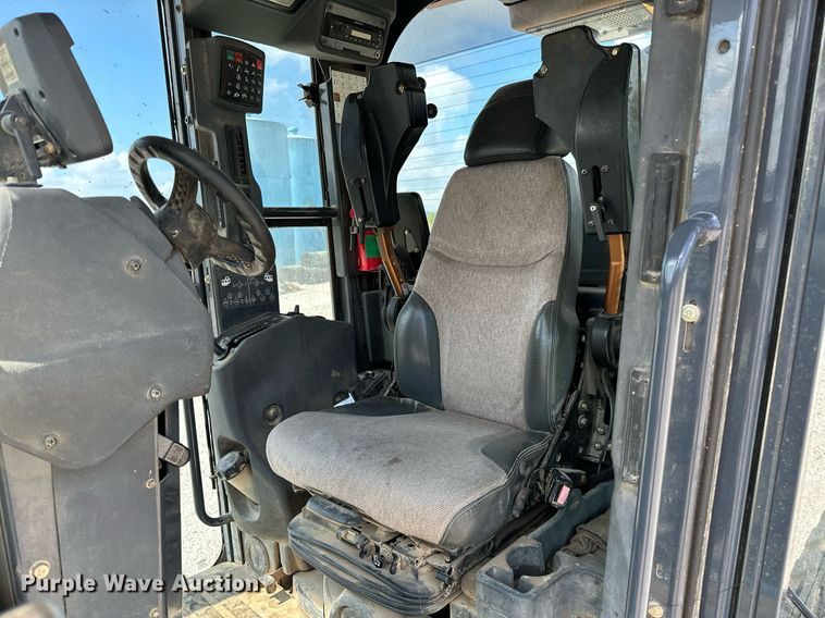 image for item OG9165 2012 John Deere 770 GP motor grader