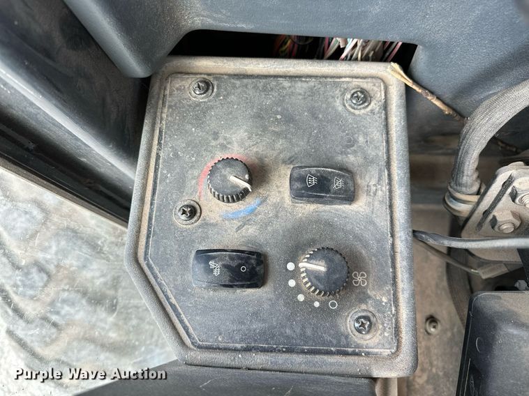 image for item OG9165 2012 John Deere 770 GP motor grader