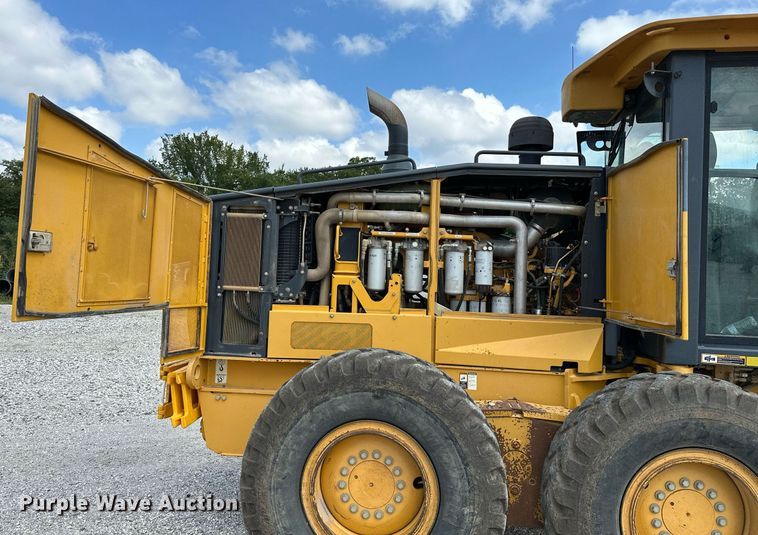 image for item OG9165 2012 John Deere 770 GP motor grader