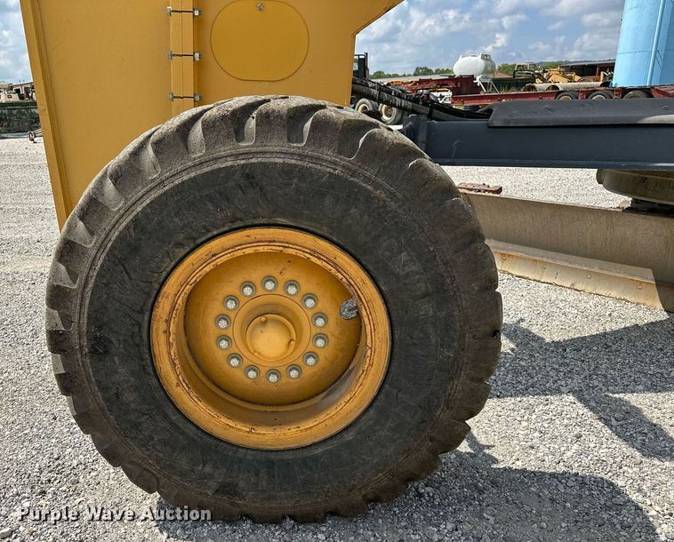 image for item OG9165 2012 John Deere 770 GP motor grader