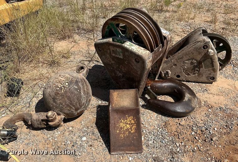 image for item OG9223 (3) crane attachments