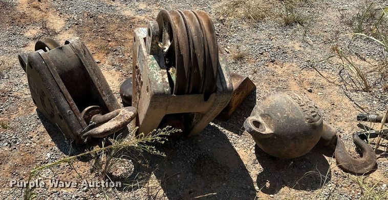 image for item OG9223 (3) crane attachments