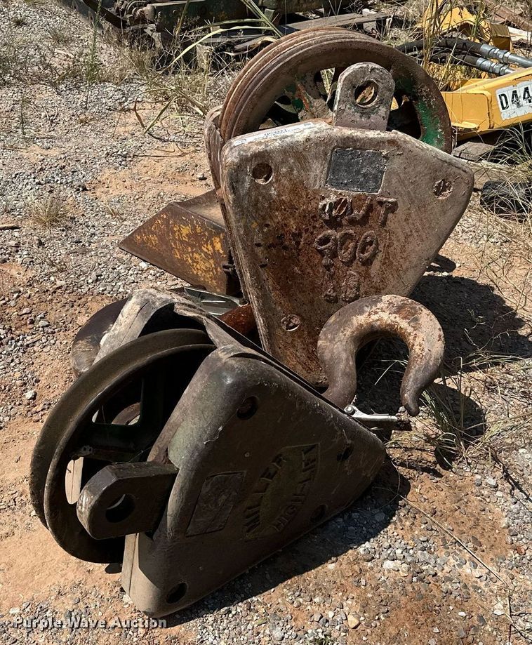 image for item OG9223 (3) crane attachments