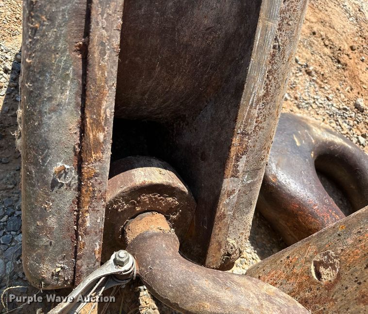 image for item OG9223 (3) crane attachments