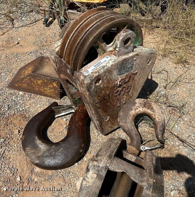 image for item OG9223 (3) crane attachments