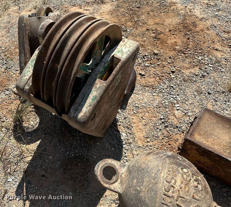 image for item OG9223 (3) crane attachments