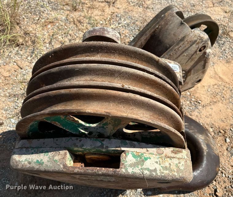 image for item OG9223 (3) crane attachments