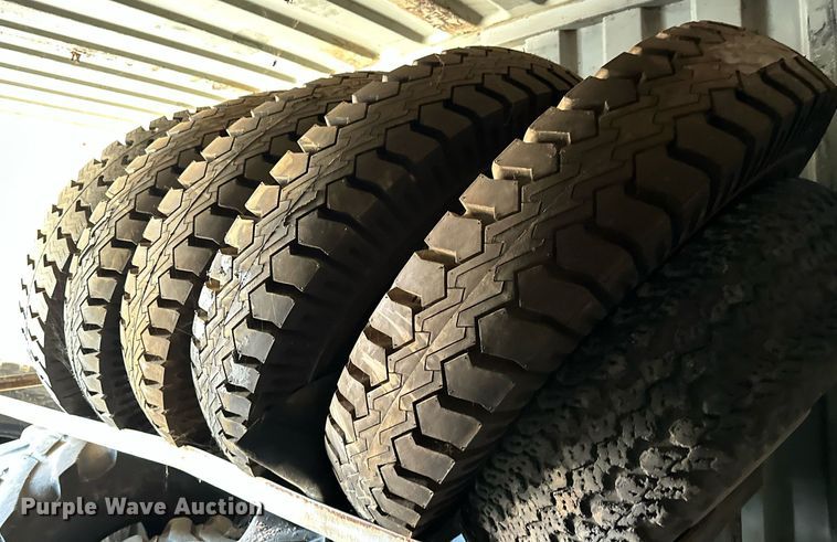 image for item OG9224 (6) 10.00-20 tires