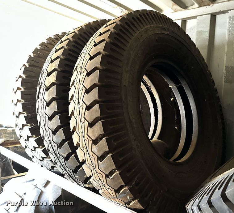 image for item OG9224 (6) 10.00-20 tires