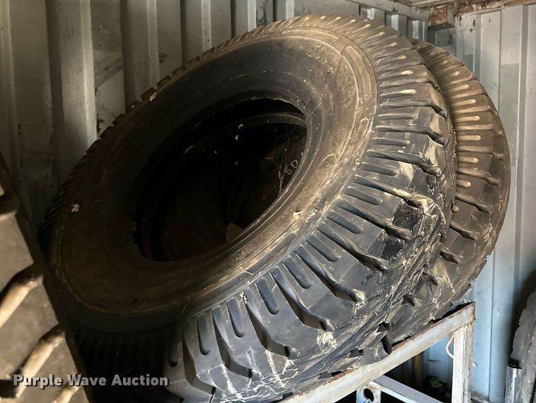 image for item OG9224 (6) 10.00-20 tires