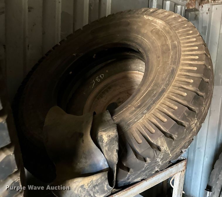 image for item OG9224 (6) 10.00-20 tires