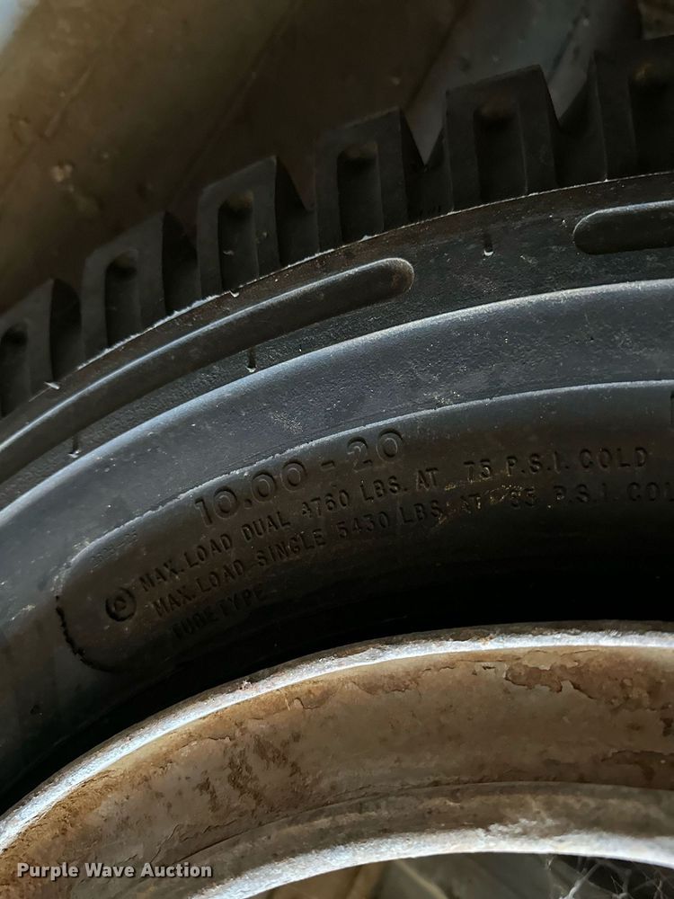 image for item OG9224 (6) 10.00-20 tires