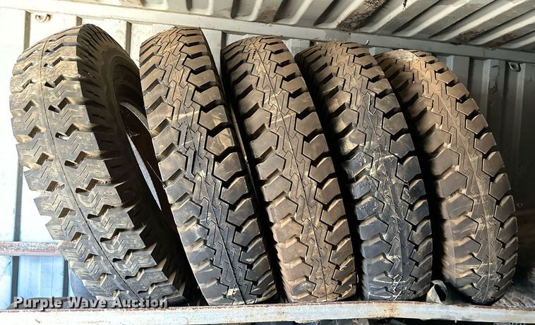 image for item OG9224 (6) 10.00-20 tires