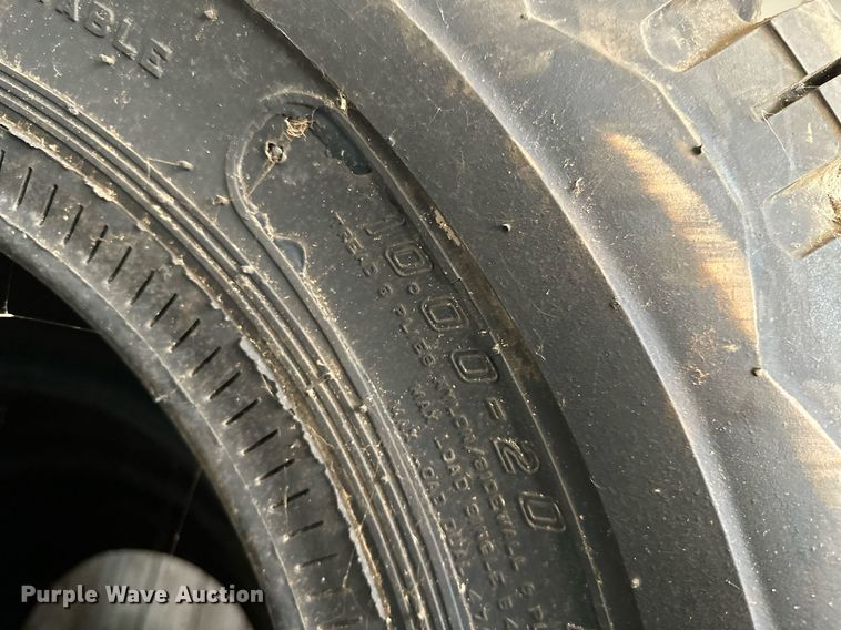 image for item OG9224 (6) 10.00-20 tires